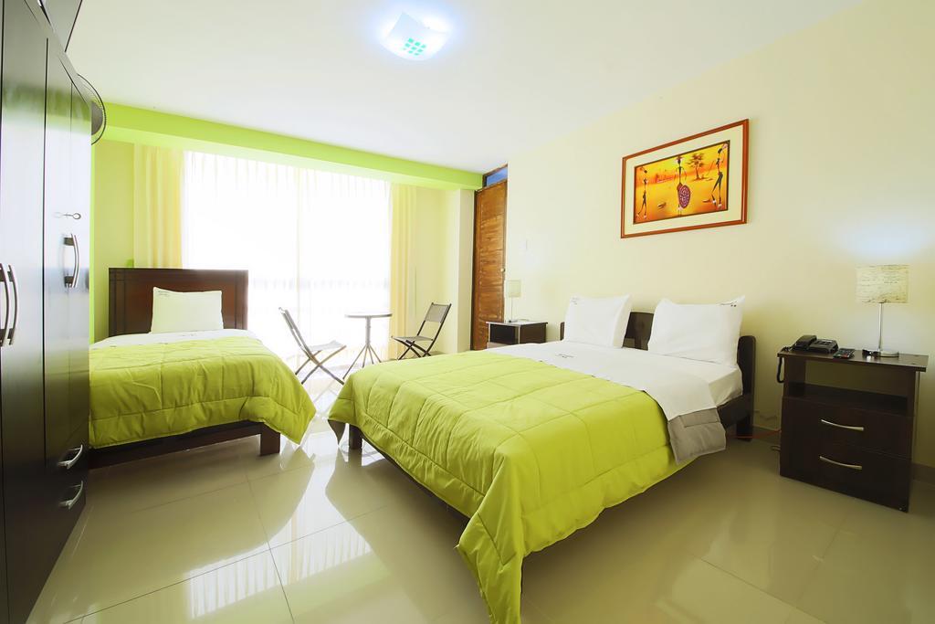 Hostal Florida Чиклайо Екстер'єр фото