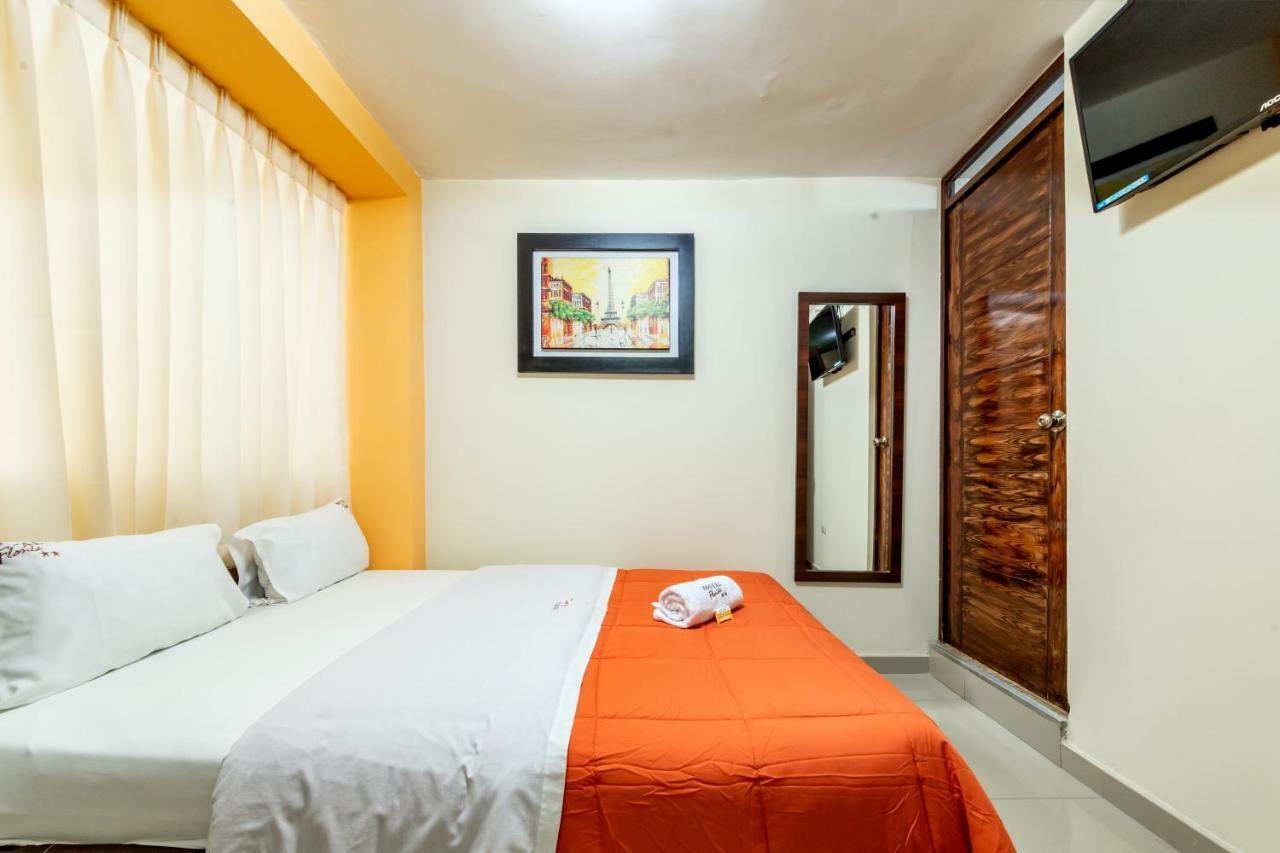 Hostal Florida Чиклайо Екстер'єр фото