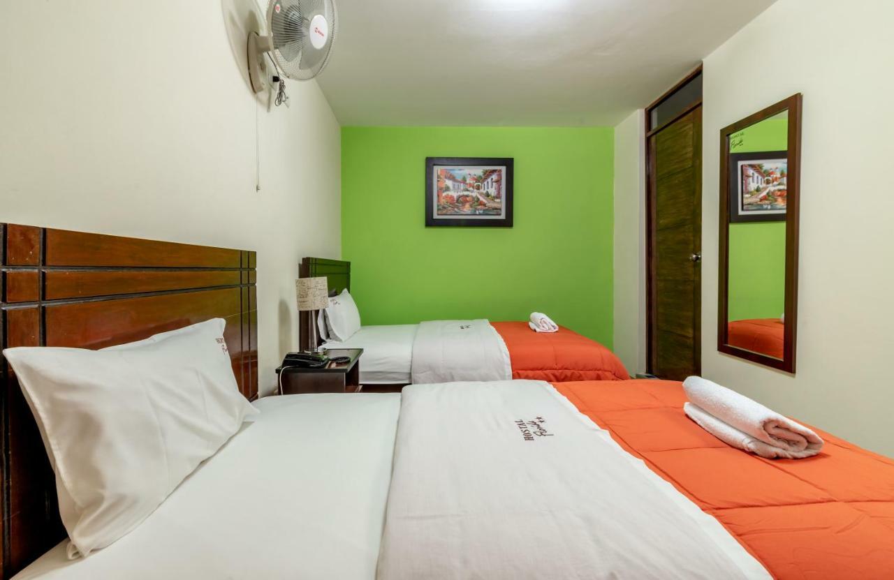 Hostal Florida Чиклайо Екстер'єр фото